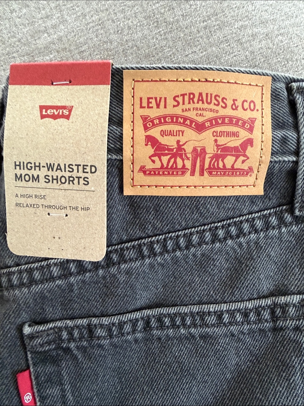 Levi's Black High-Waisted Mom shorts